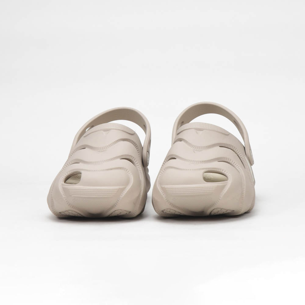 PEAK SLIPPERS SANDALS BROWN