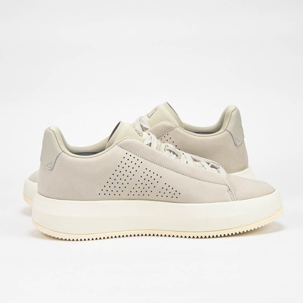 Adidas Acesmash