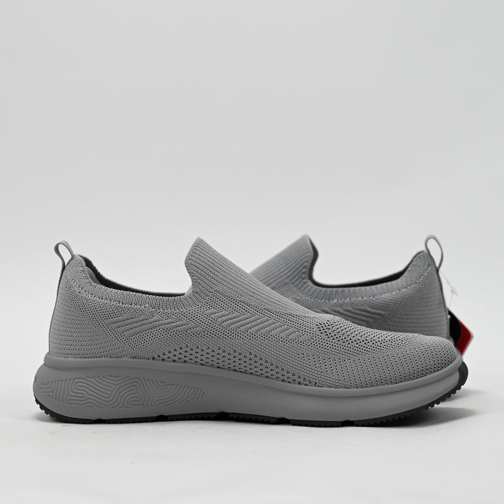 PEAK FOOTWEAR