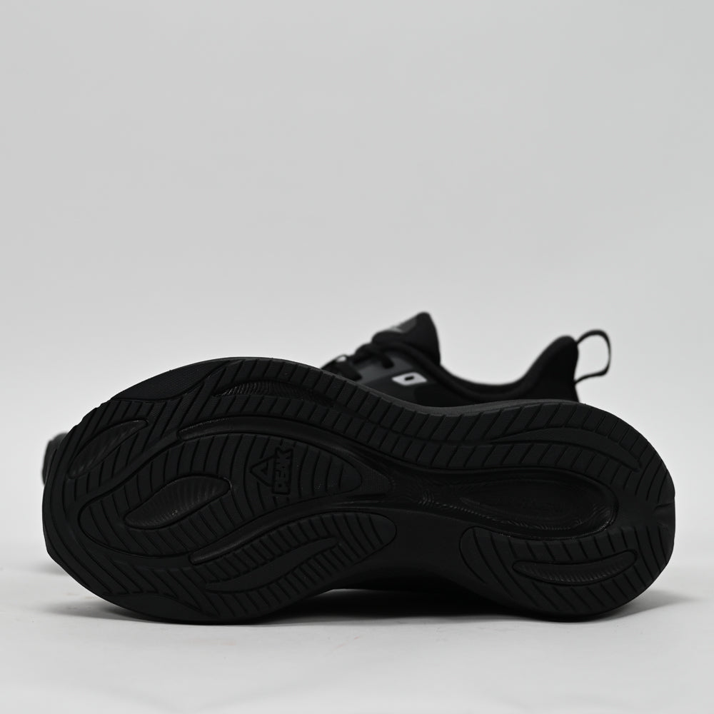 PEAK FOOTWEAR