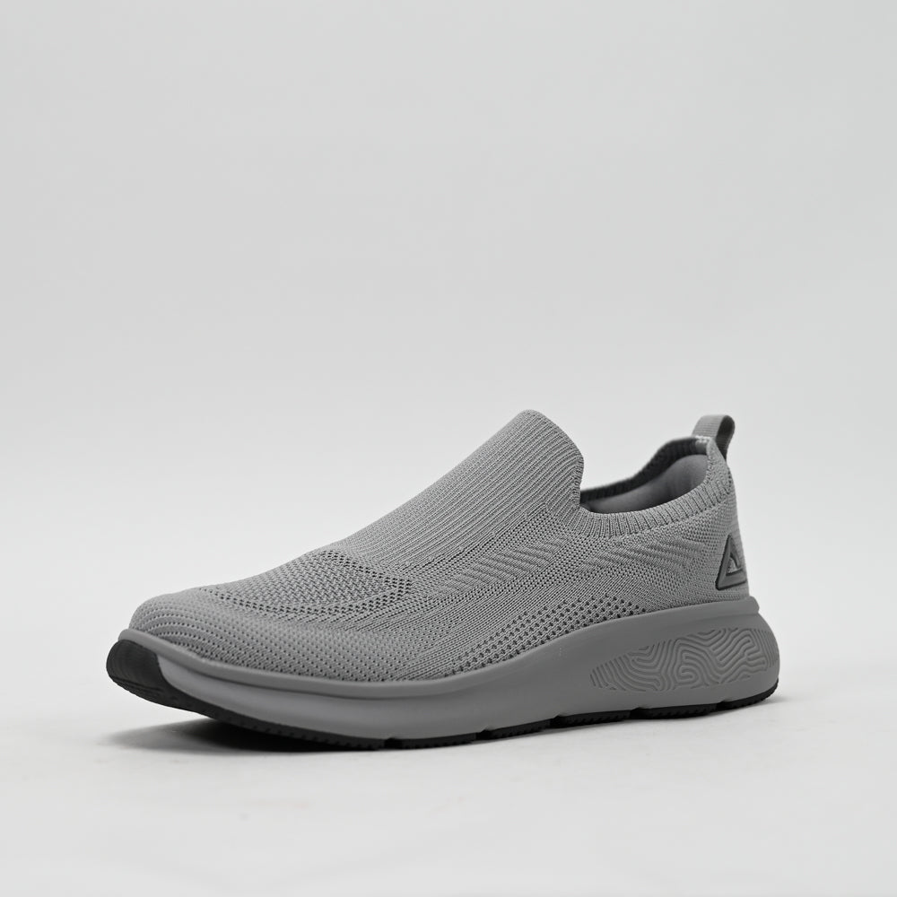 PEAK FOOTWEAR