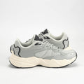 PEAK SHOES