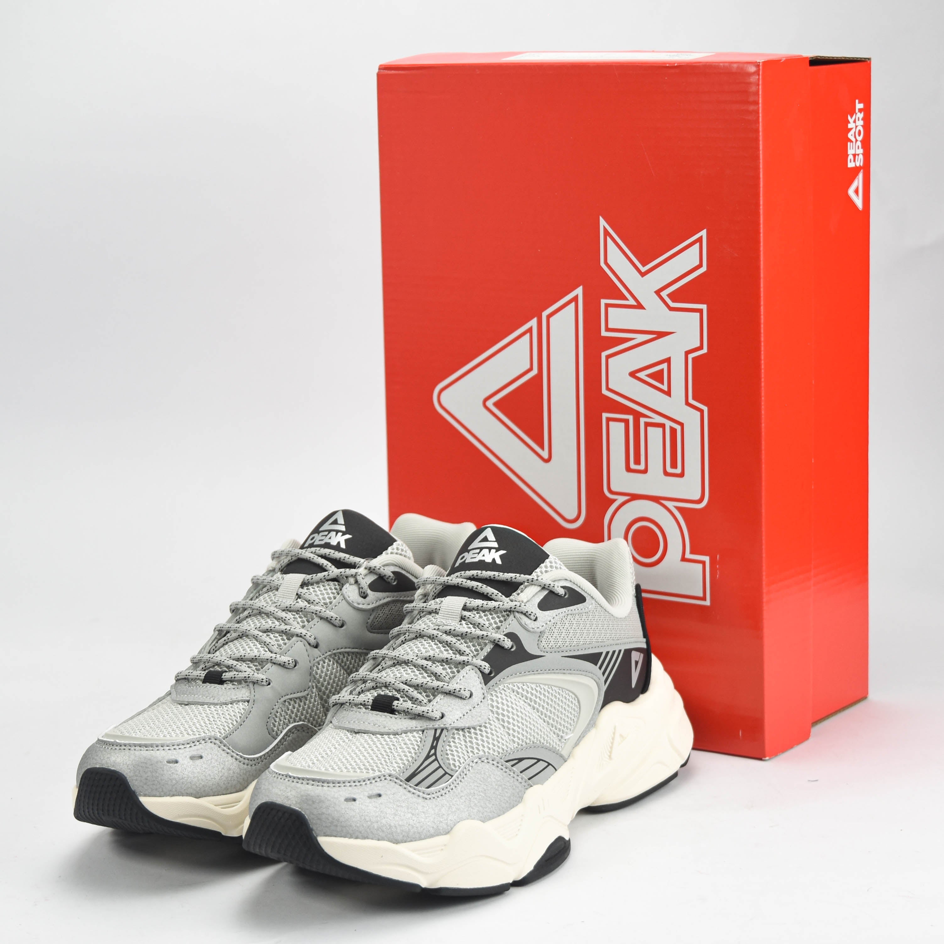 PEAK SHOES