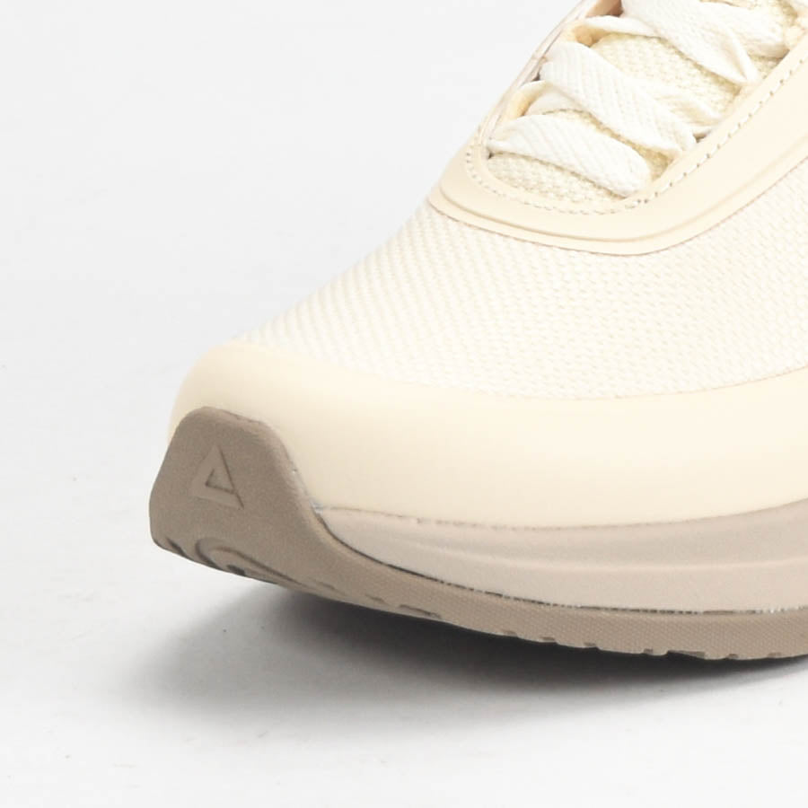PEAK SHOES