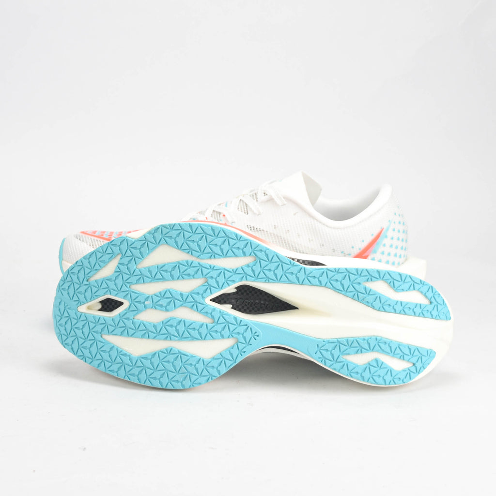 PEAK SHOES