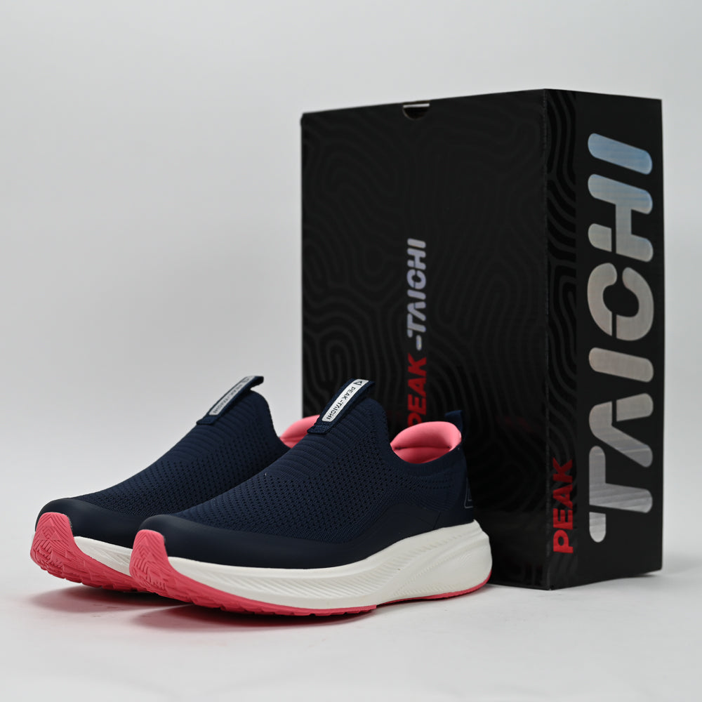 PEAK FOOTWEAR