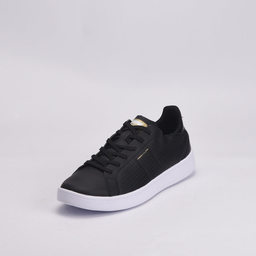PEAK FOOTWEAR