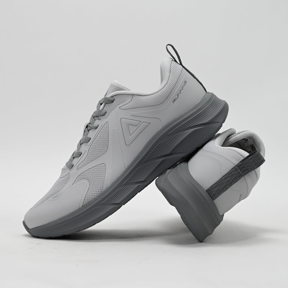 PEAK FOOTWEAR
