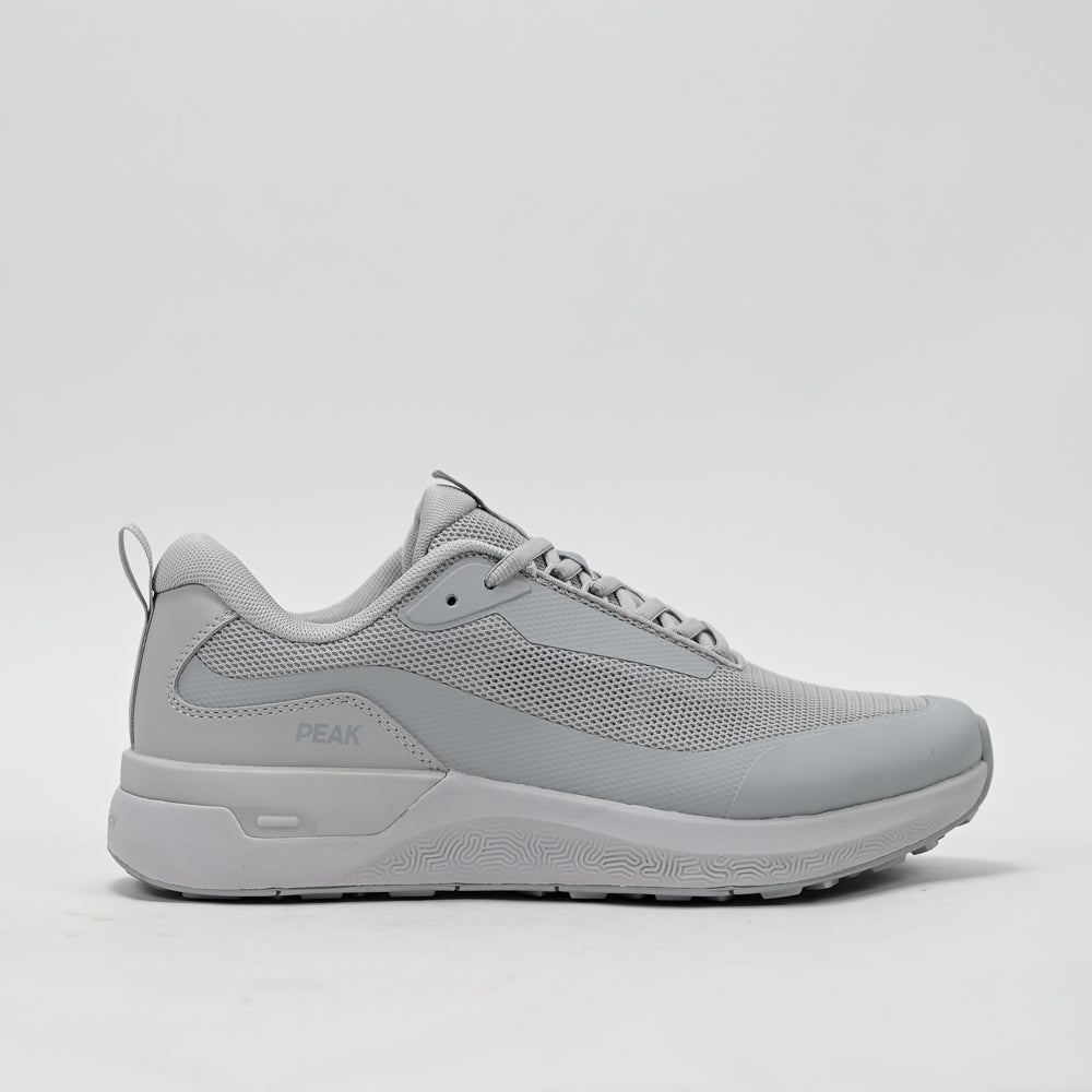 PEAK FOOTWEAR