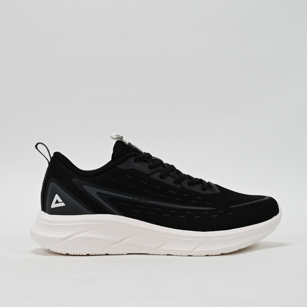 PEAK FOOTWEAR