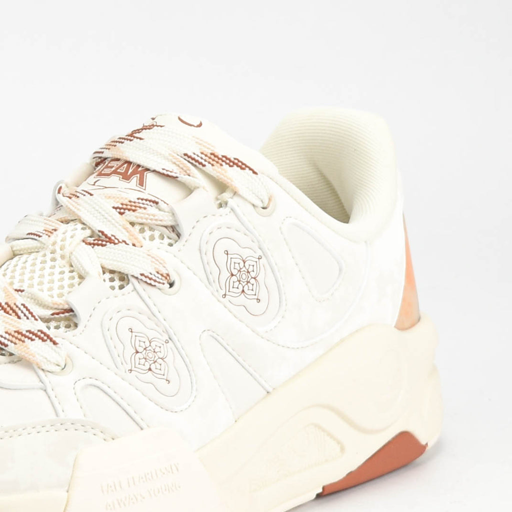 PEAK SHOES