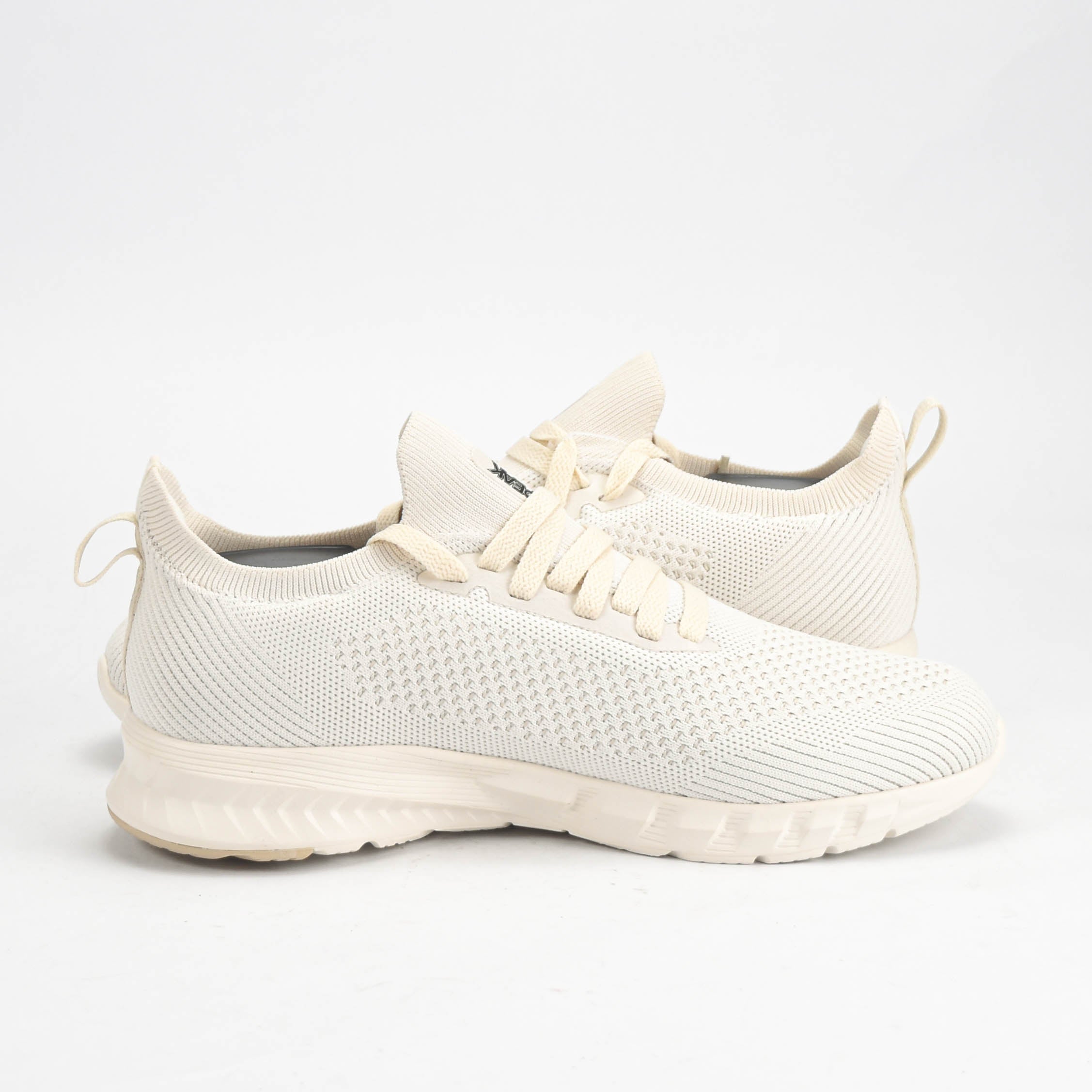 PEAK SHOES