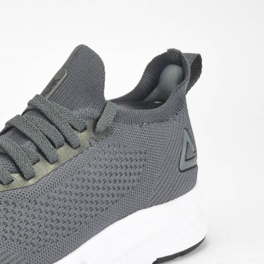 PEAK SHOES