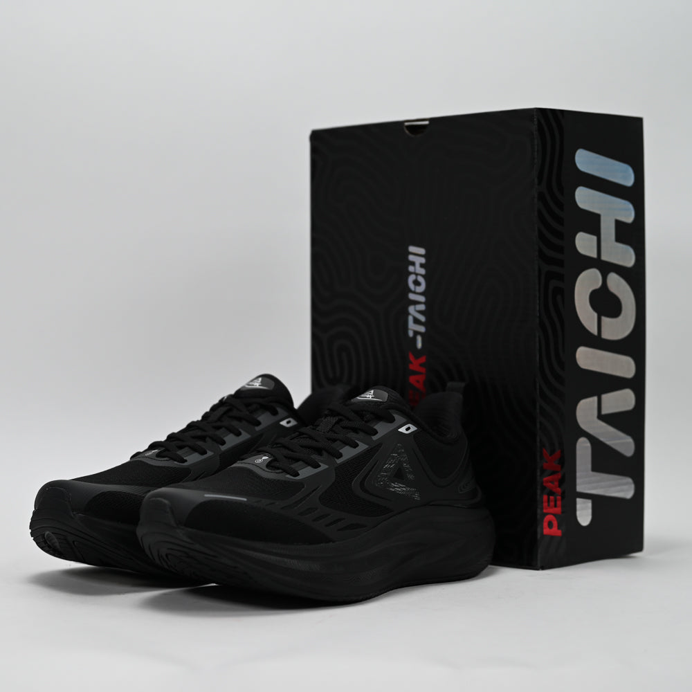 PEAK FOOTWEAR