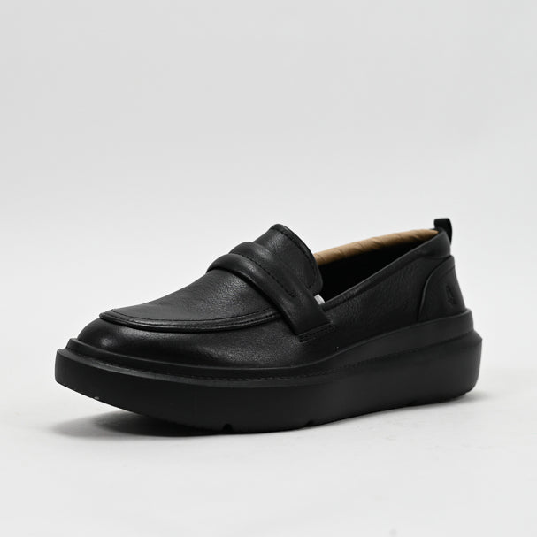 HUSH PUPPIES FOOTWEAR