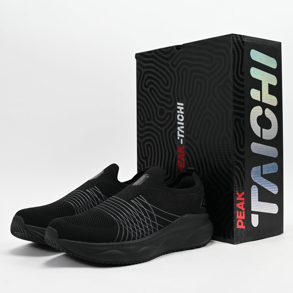 PEAK FOOTWEAR