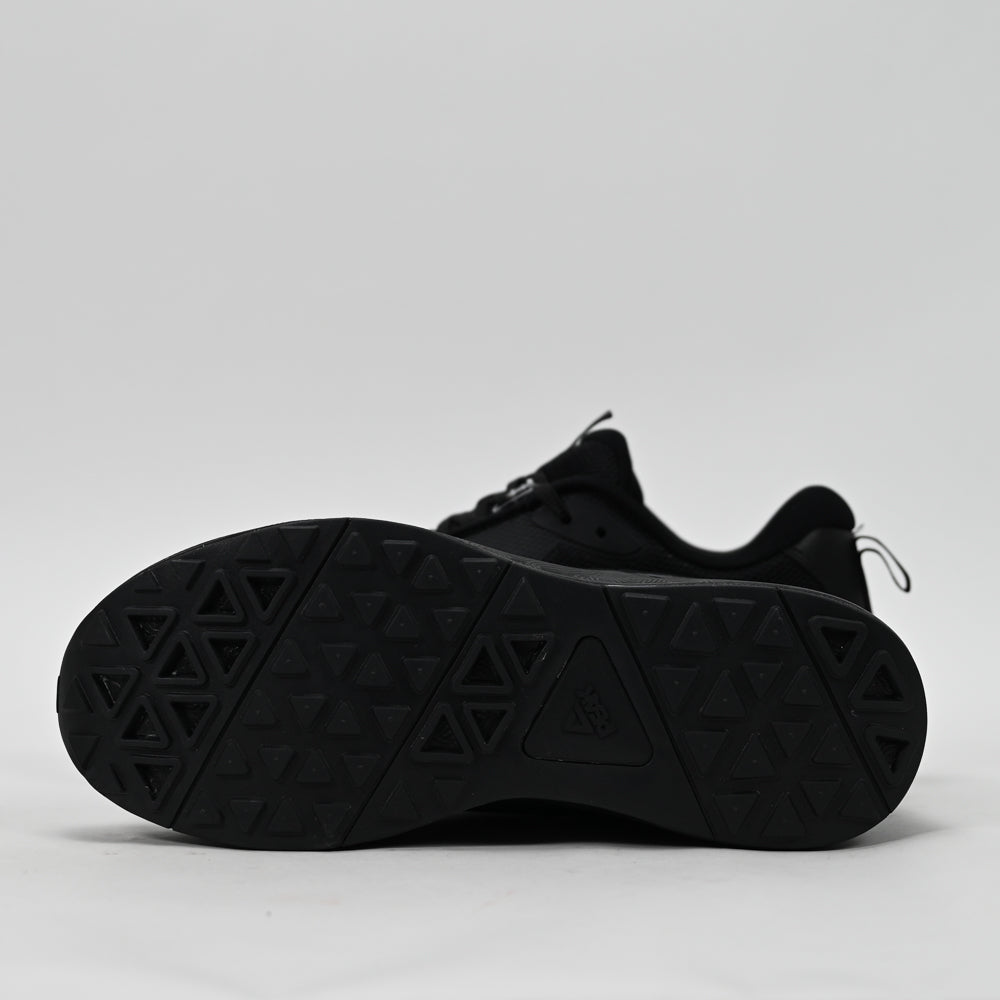 PEAK FOOTWEAR