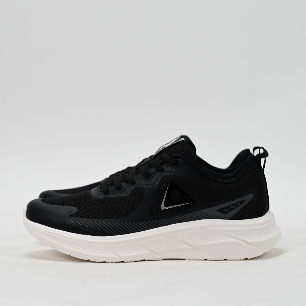 PEAK FOOTWEAR