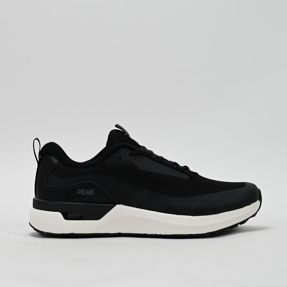 PEAK FOOTWEAR
