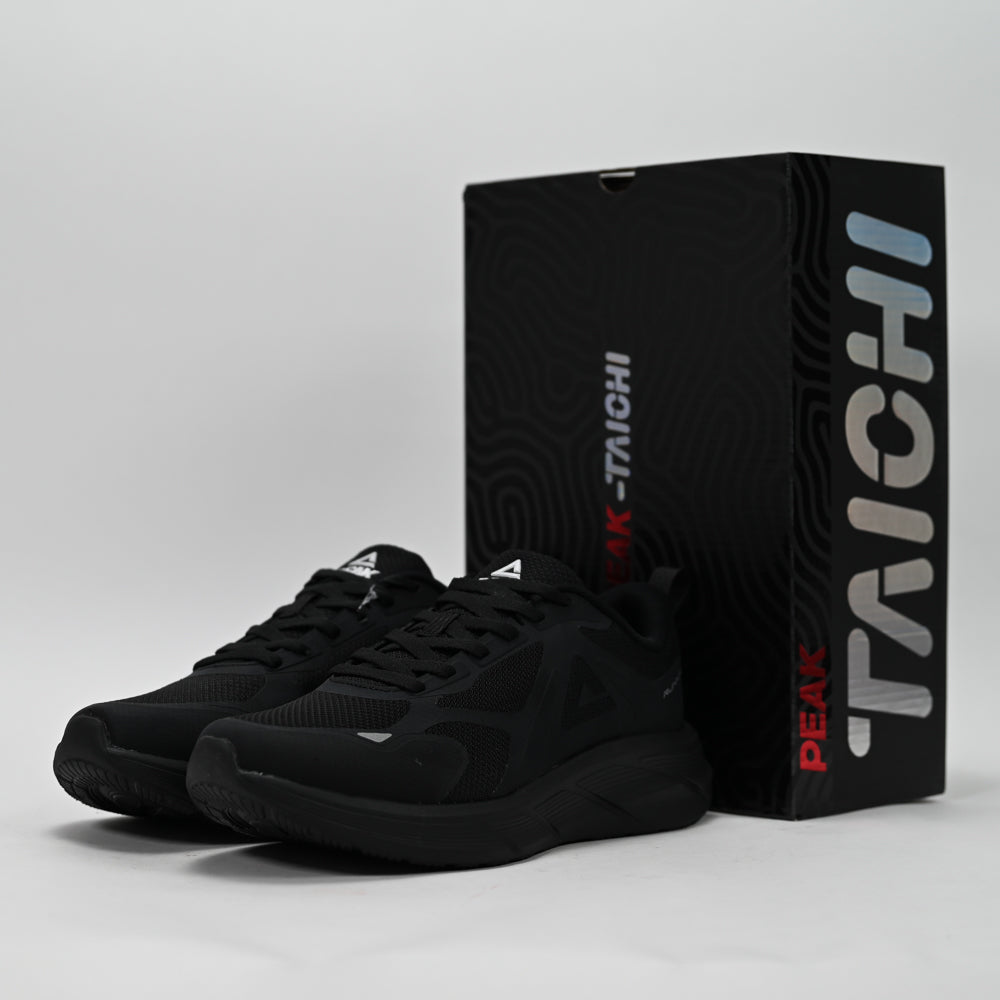 PEAK FOOTWEAR