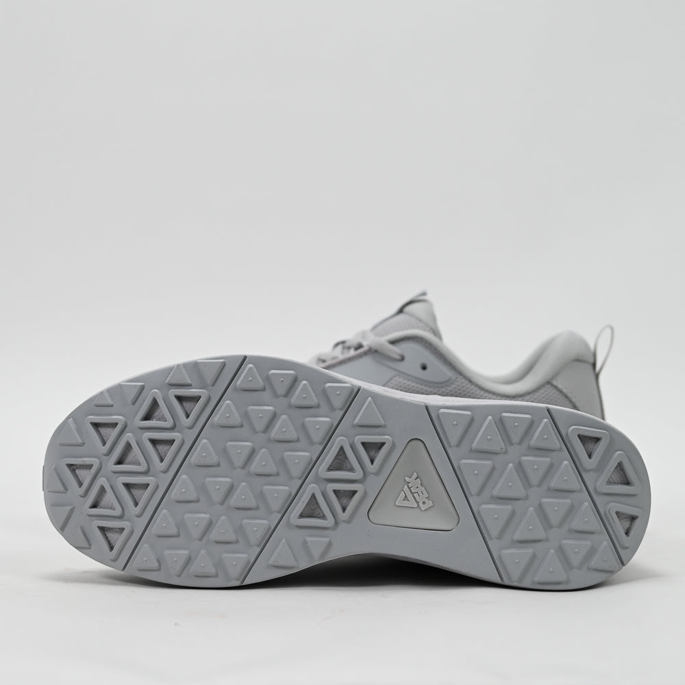 PEAK FOOTWEAR