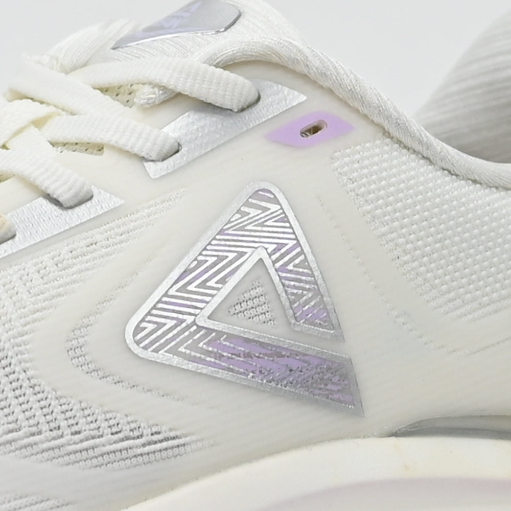 PEAK FOOTWEAR